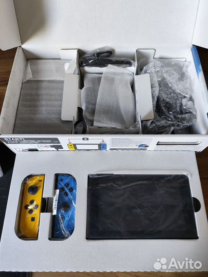 Nintendo switch Fortnite edition (продано)