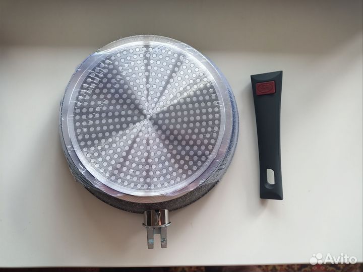 Сковорода Royal Kuchen 24см антипригарная