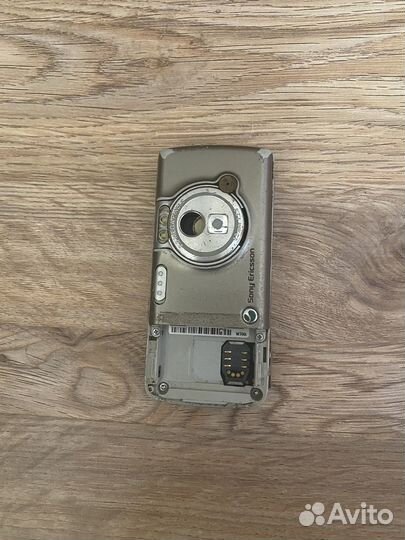 Sony Ericsson W700i