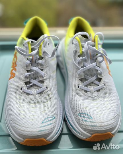 Беговые кроссовки Hoka One One Bondi X