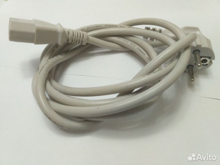 Сетевой кабель (