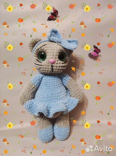 Плюшевая кошечка