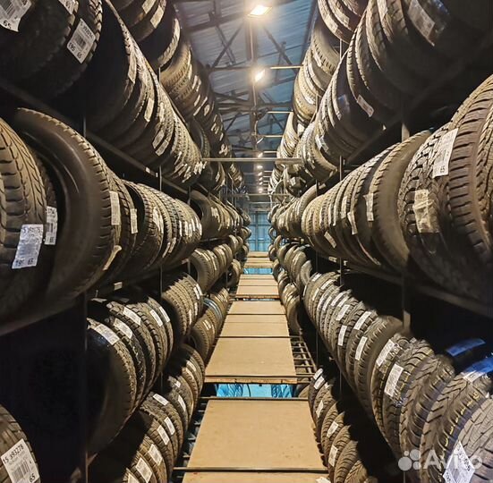 Goodyear Vector 4Seasons 215/60 R17 100P