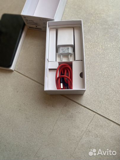 Телефон Xiaomi redmi note 8