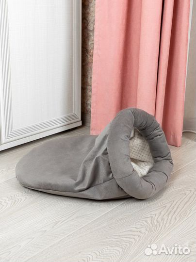 Лежанка для кошек и собак мелких пород новая