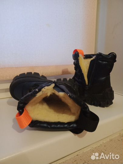 Ботинки зимние детские 23