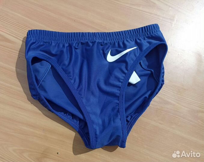 Спортивные трусы женские Nike