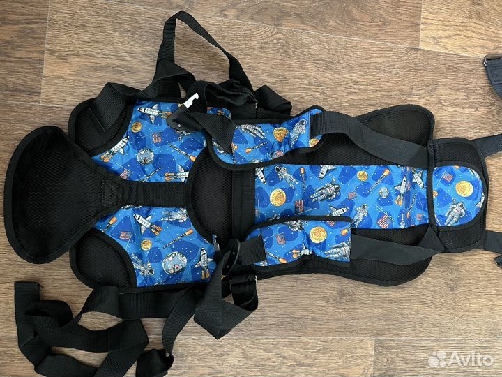 Бескаркасное автокресло