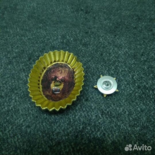 Нагрудные значки, знаки отличия СССР