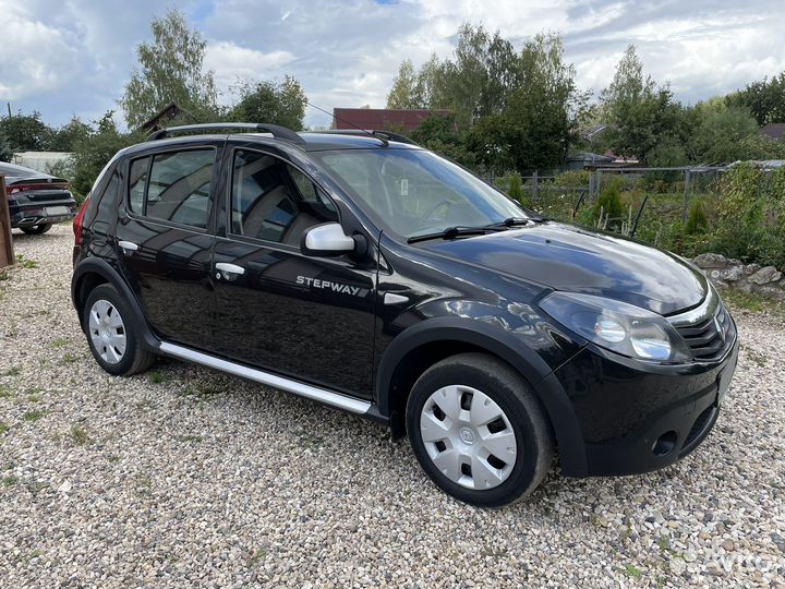 Renault Sandero Stepway, 2012