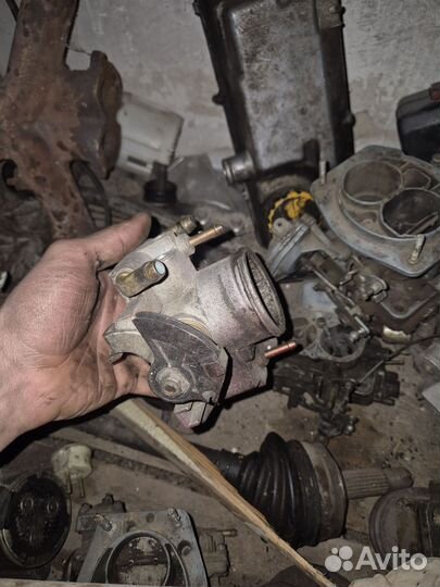 Дроссельная заслонка ваз