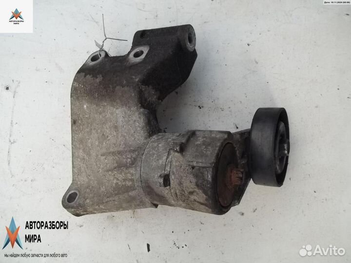 Кронштейн генератора Opel Meriva (A) 2004 90571112