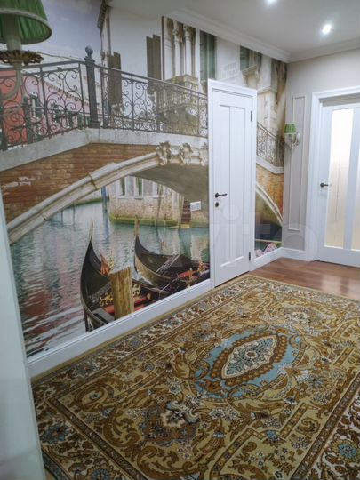 2-к. квартира, 79 м², 2/5 эт.