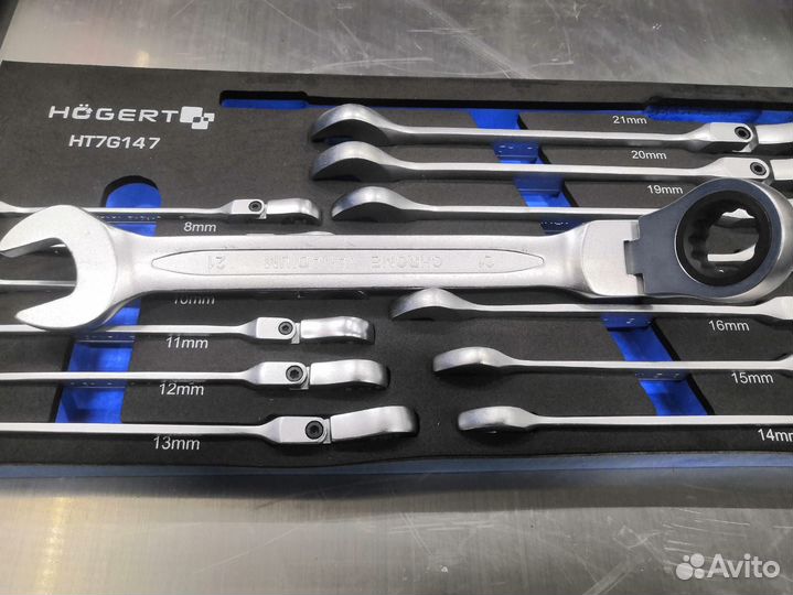 Набор комбинированных шарнирных ключей с трещоткой