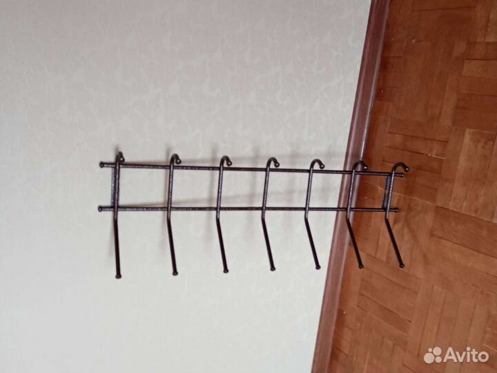 Вешалка в прихожую