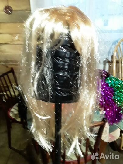 Карнавальные парики прокат