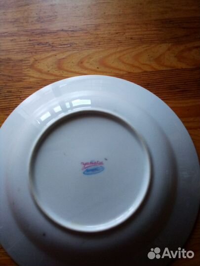 Два молочника,6 тарелок Японии