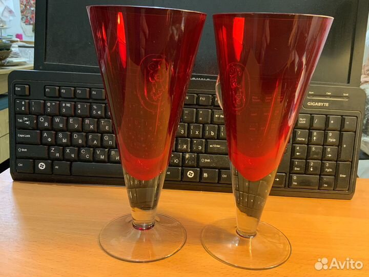 Олимпийский Мишка Рюмки -фужеры рубиновое стекло