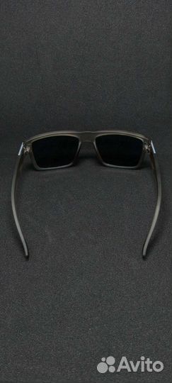 Солнцезащитные очки новые