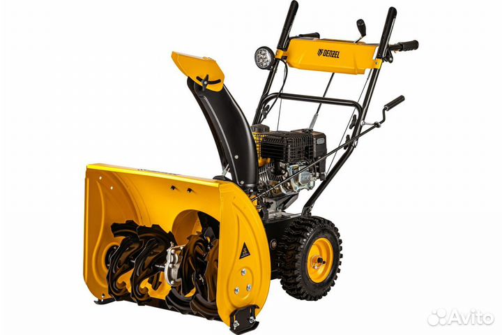 Снегоуборочная машина бензиновая