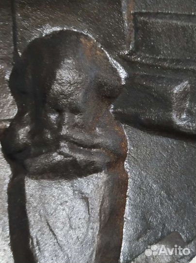 Чугунное литье барельеф Карл Маркс