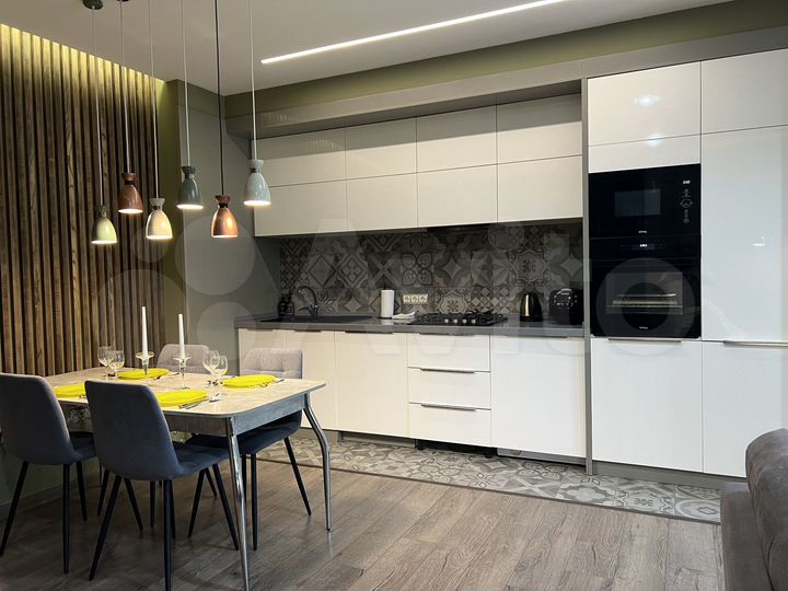 2-к. квартира, 60 м², 2/5 эт.