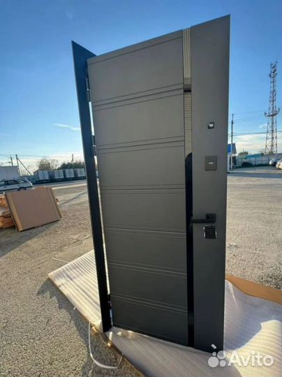 Дверь входная