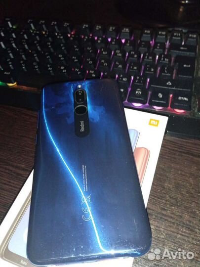 Телефон Xiaomi redmi 8