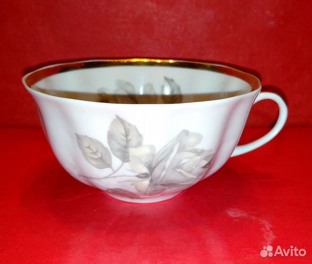 Чашка фарфоровая Серая роза Дулёво СССР