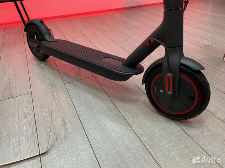 Электросамокат Xiaomi M365