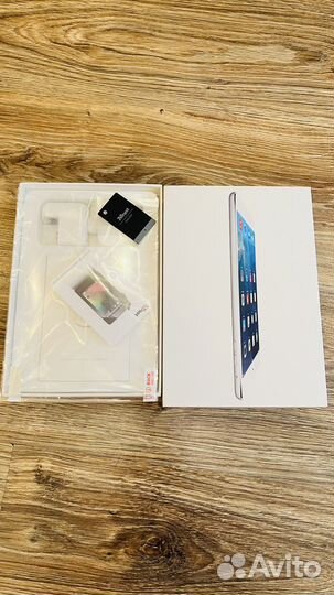 Apple iPad mini 2 16Gb Wi-Fi + LTE (me814zp/a)
