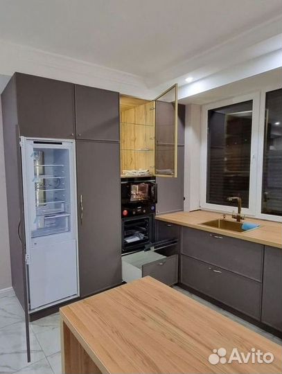 Кухня в стиле минимализм на заказ от производителя