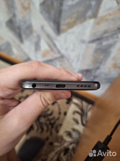 realme 8i, 4/64 ГБ