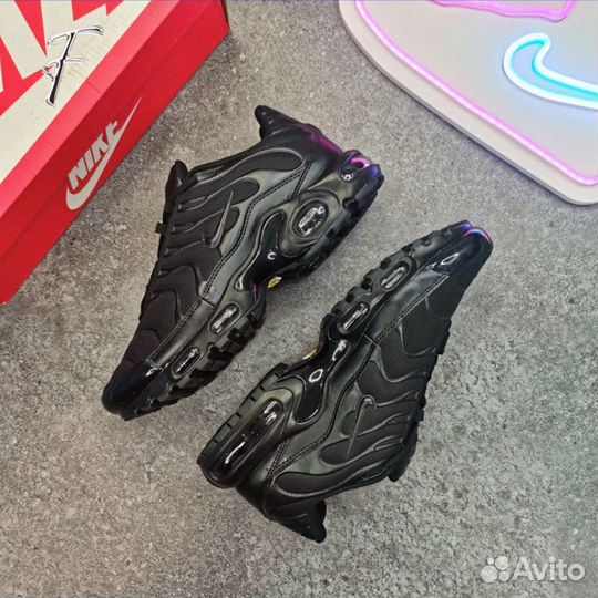 Кроссовки Nike Air Max Plus Tn Новые