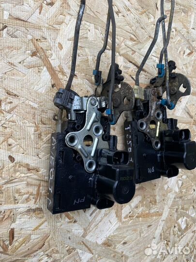 Задний левый замок chevrolet aveo t250