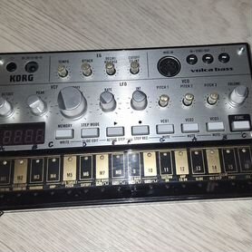 Korg volca bass