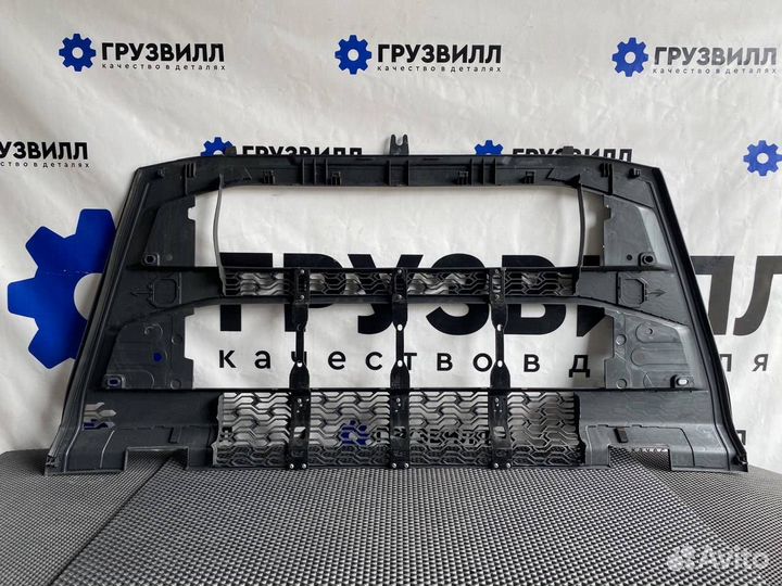 Решетка в бампер Volvo FH5 23512110