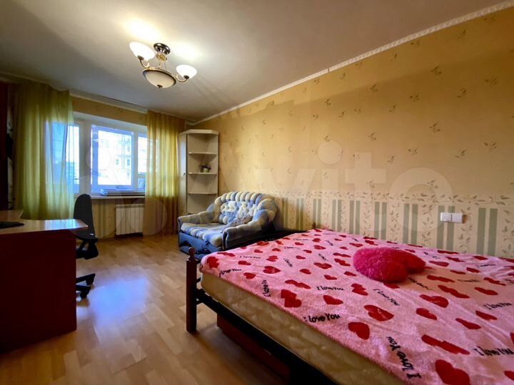 3-к. квартира, 82 м², 5/10 эт.