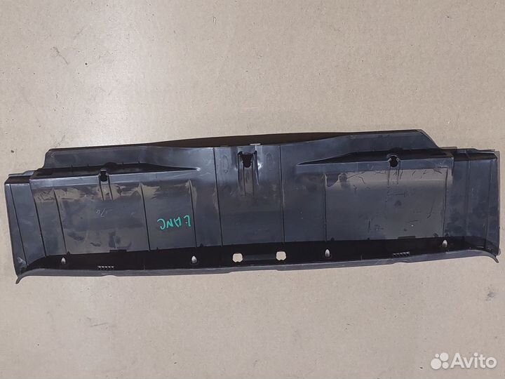 Накладка декоративная багажника Mitsubishi Lancer