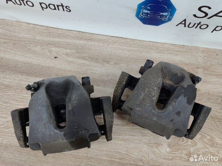 Суппорт тормозной передний Bmw X5 E70 N62B48 2008