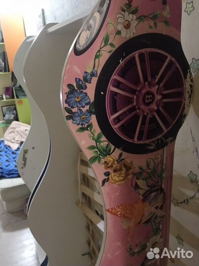 Детская кровать машина б/у