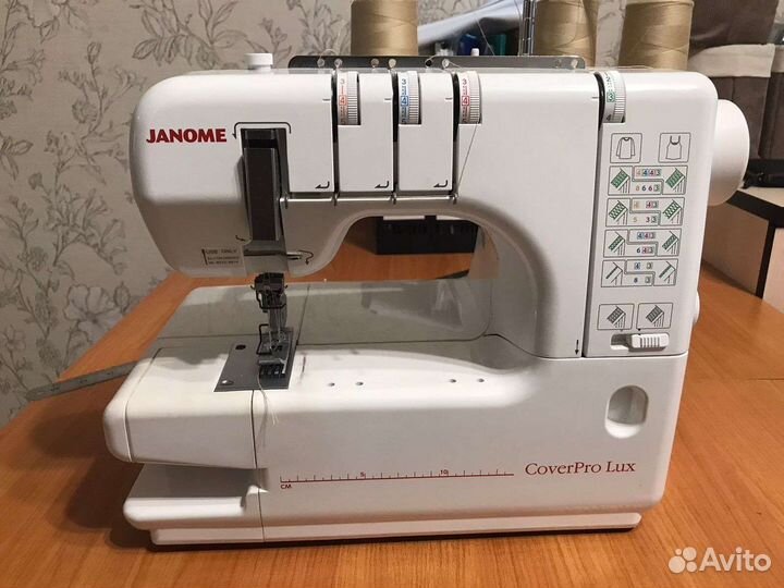 Швейная машина Janome бу