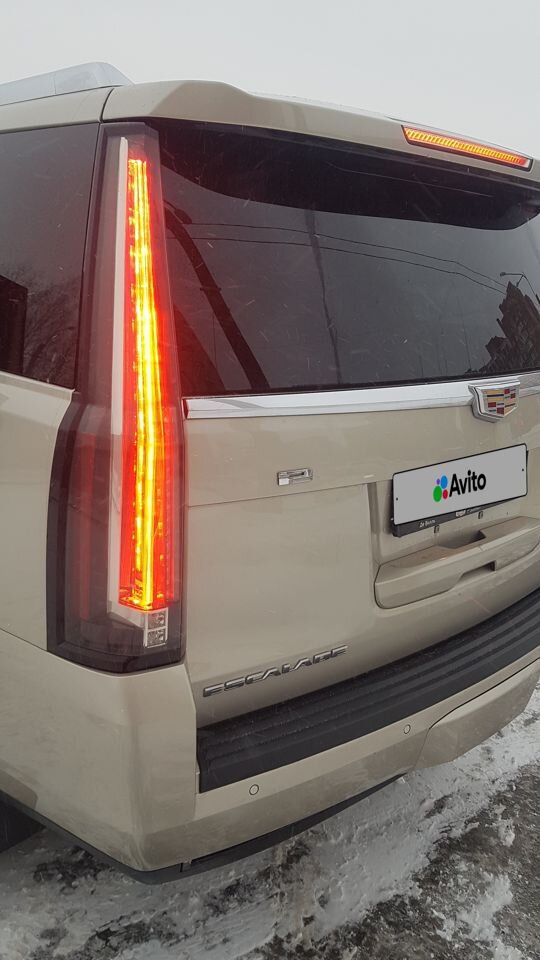 Cadillac Escalade: фото владельца