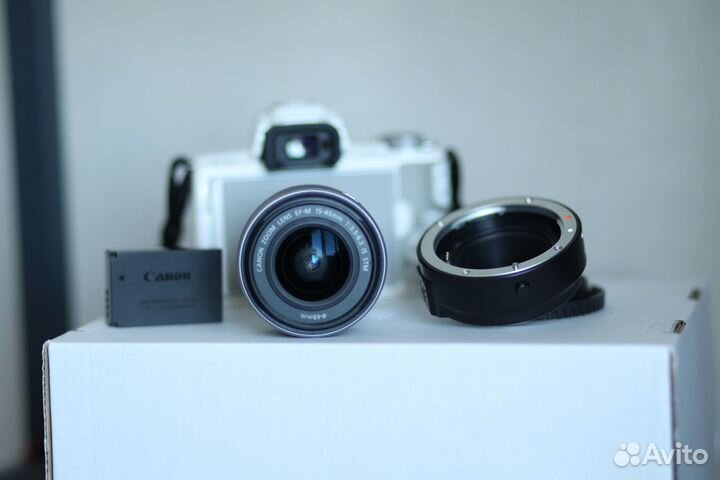 Canon EOS M50
