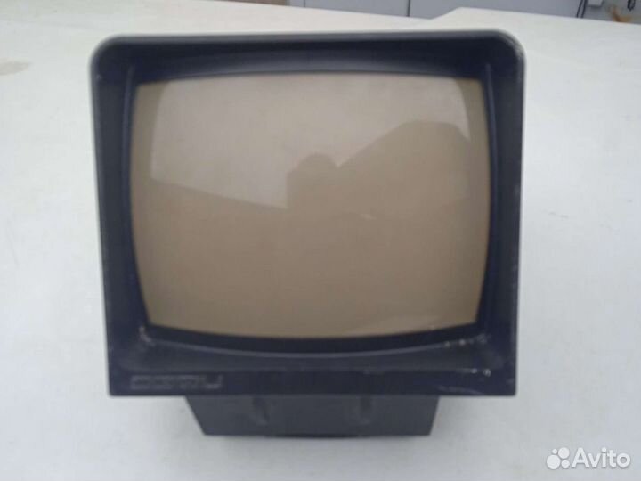 1/Фильмоскоп СССР. 2/диапроектор