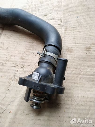 Корпус термостата б/у L32715170