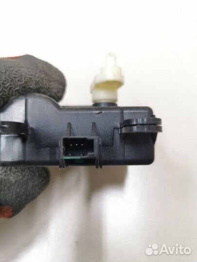 Моторчик заслонки отопителя Nissan Almera Classic