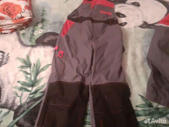 Рабочая спецодежда комбинезон и куртка