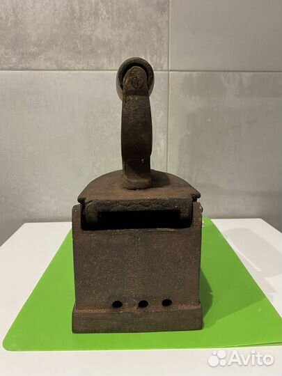 Утюг угольный