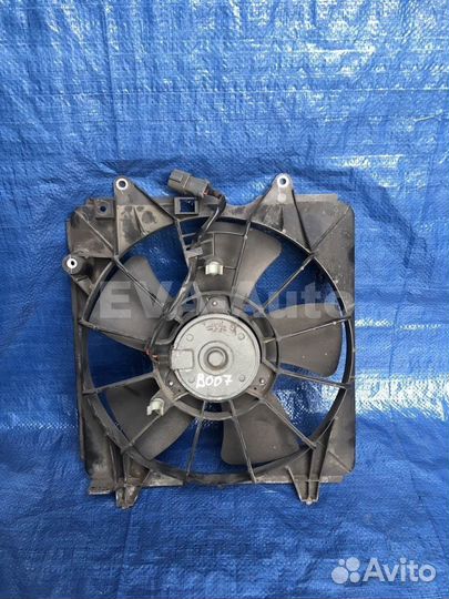 Вентилятор радиатора в сборе Honda Civic 5D 2005-2